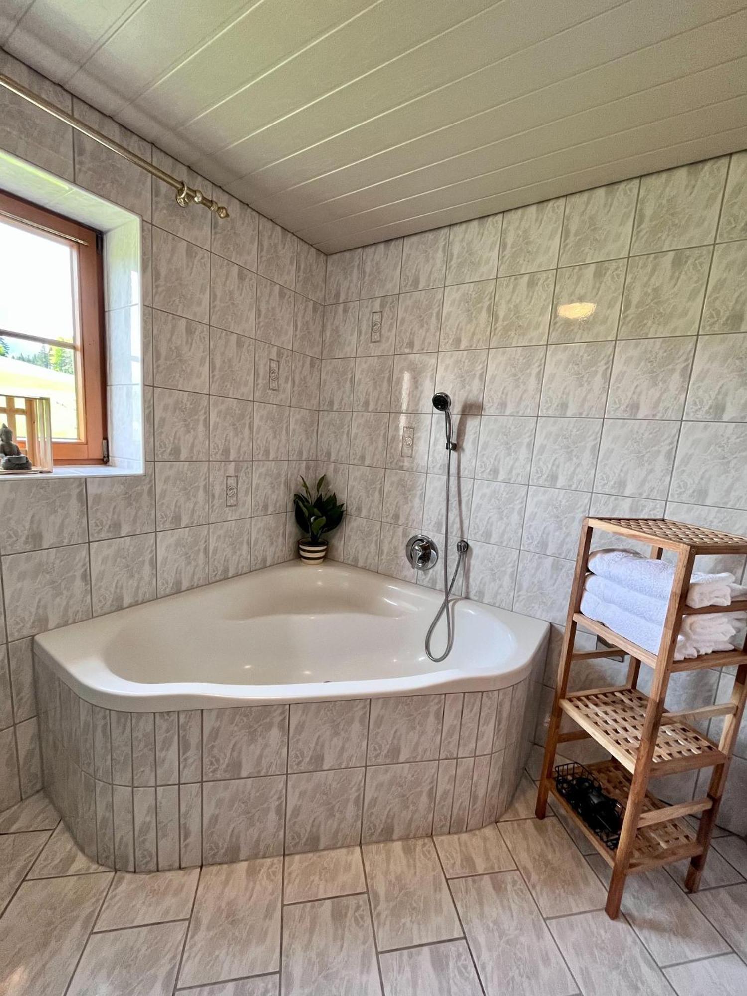 Ferienhaus Praschberg Niederndorferberg Esterno foto